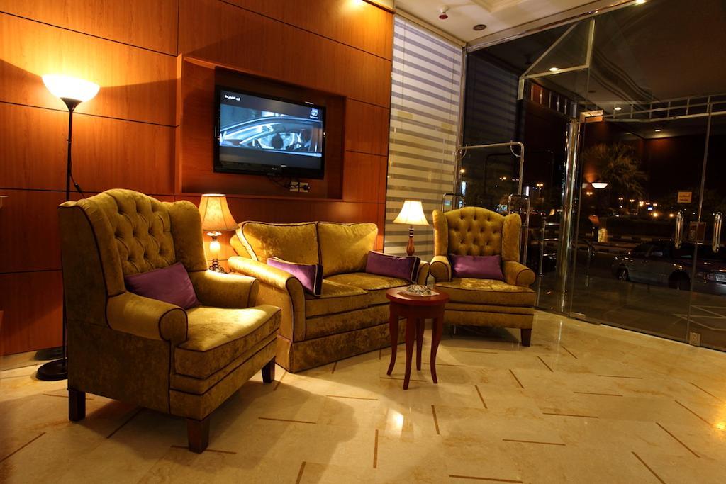 Lavande Suites Янбу Экстерьер фото