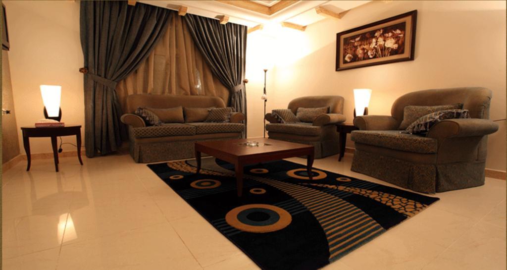 Lavande Suites Янбу Экстерьер фото